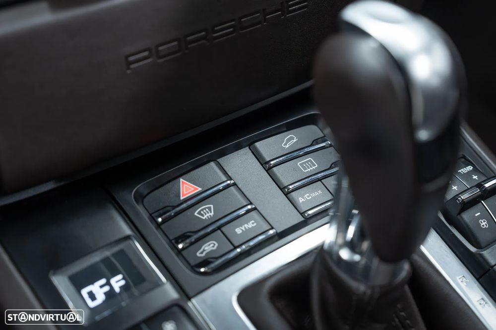 Porsche Macan Turbo PDK - 45