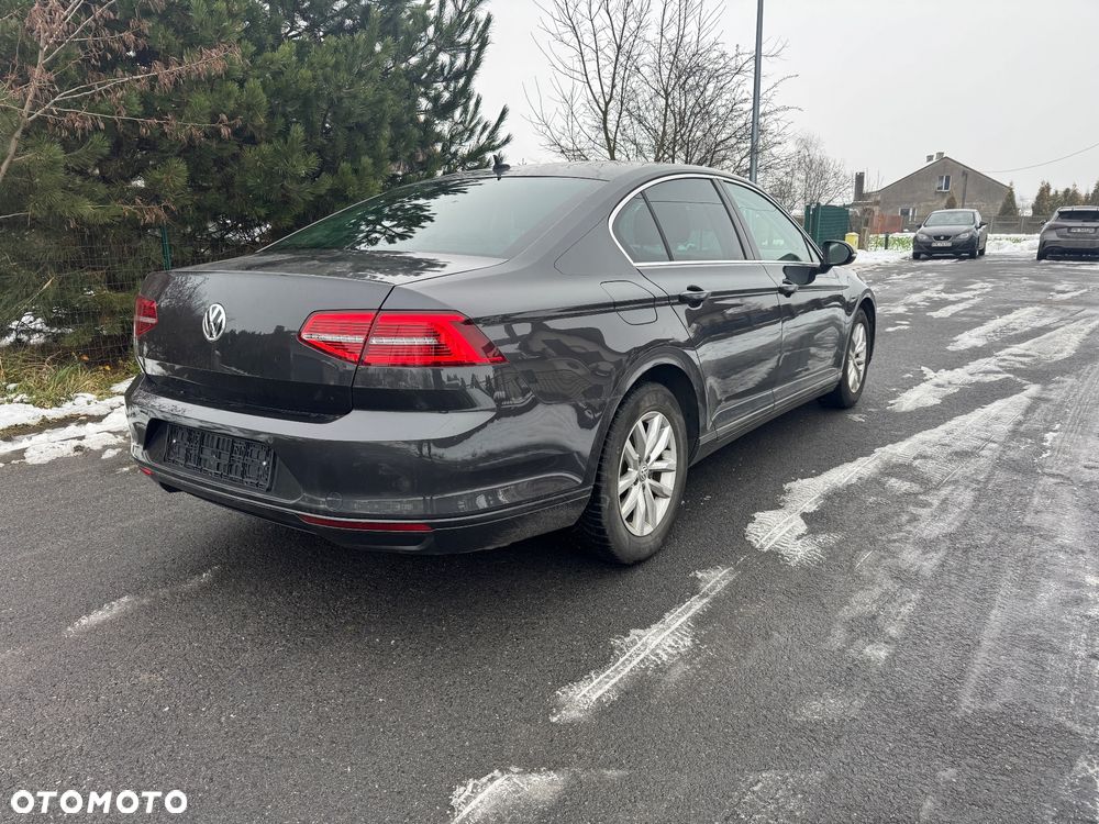 Volkswagen Passat 1.5 TSI OPF DSG Business - 4