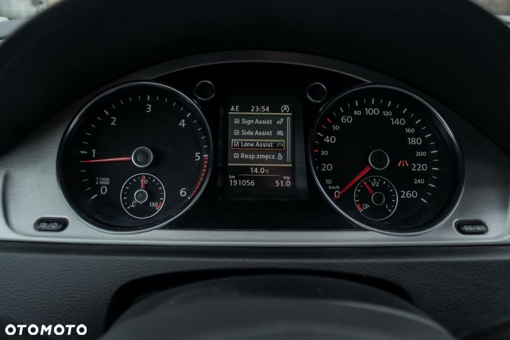 Volkswagen Passat 2.0 TDI Highline DSG - 21