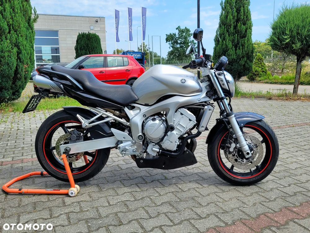 Yamaha FZ6 - 6
