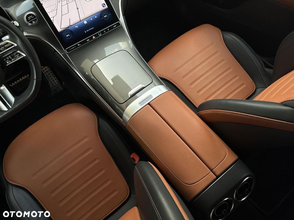 Mercedes-Benz GLC - 16