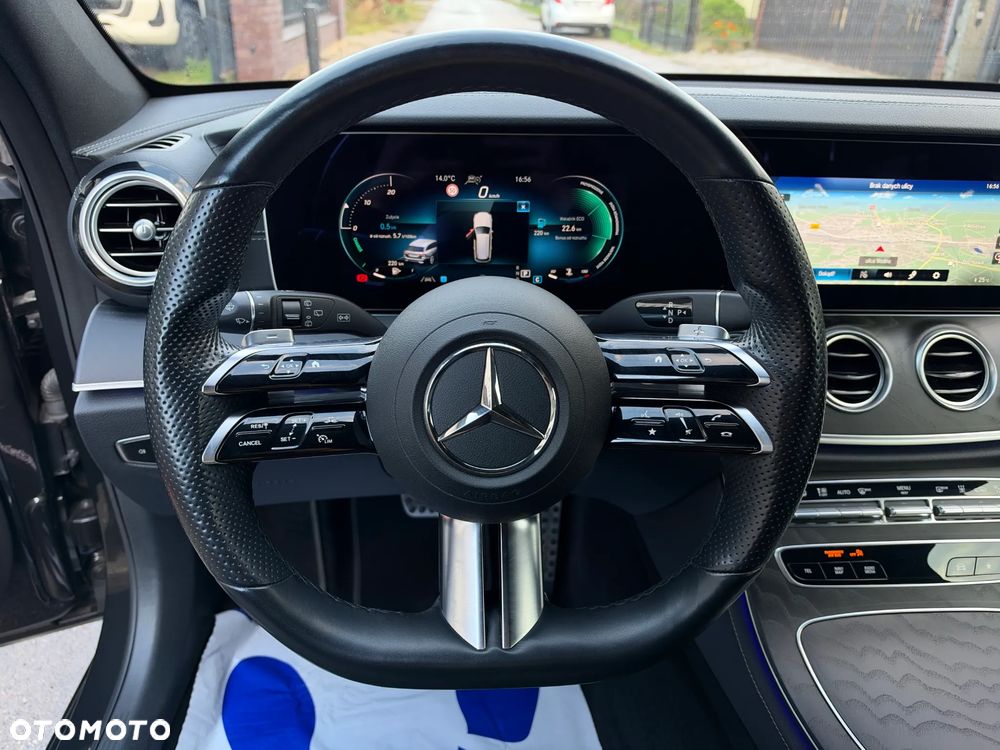 Mercedes-Benz Klasa E 220 d 4-Matic AMG - 25
