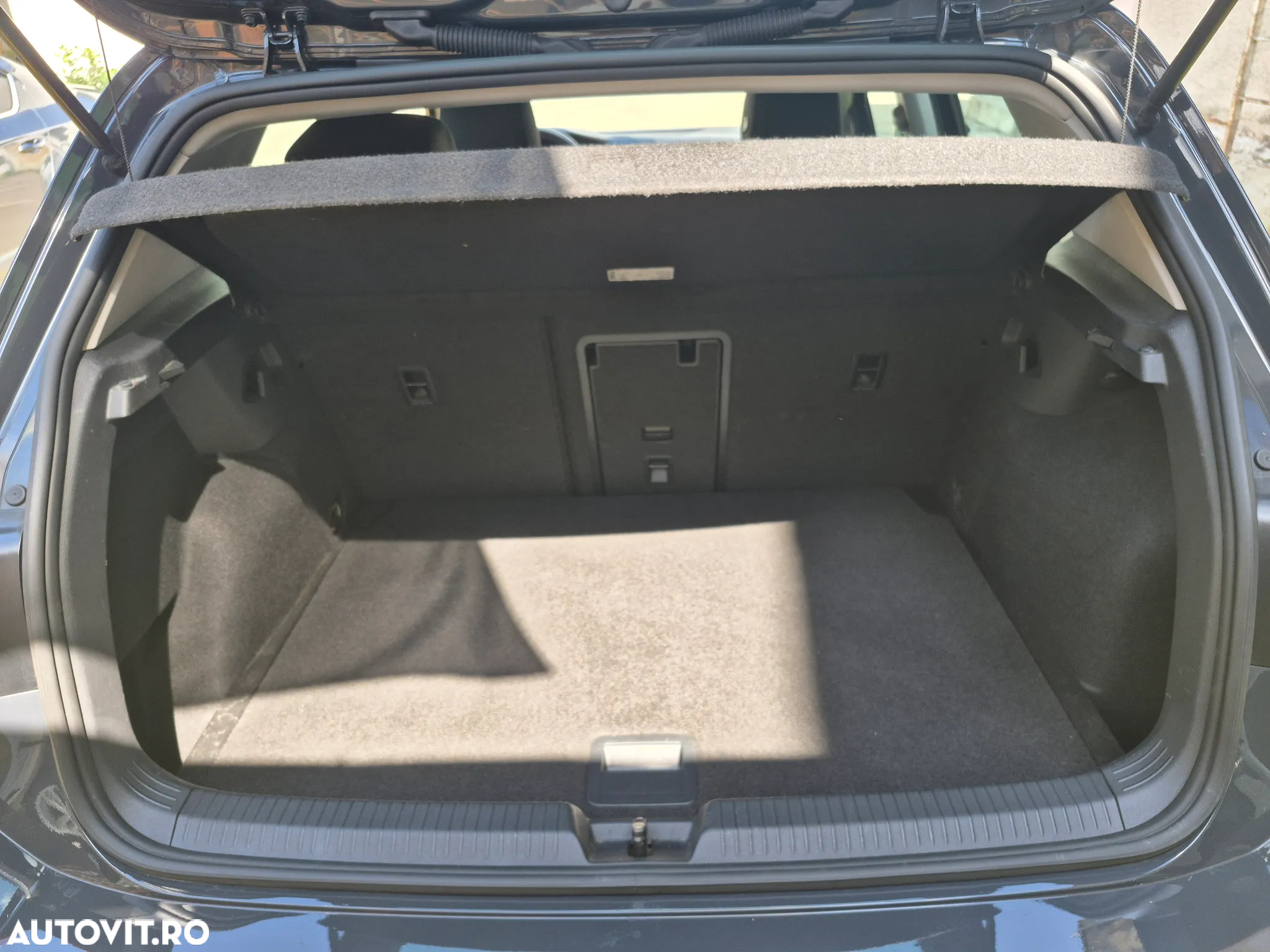 Volkswagen Golf Variant 1.5 TSI ACT OPF DSG IQ.DRIVE - 11