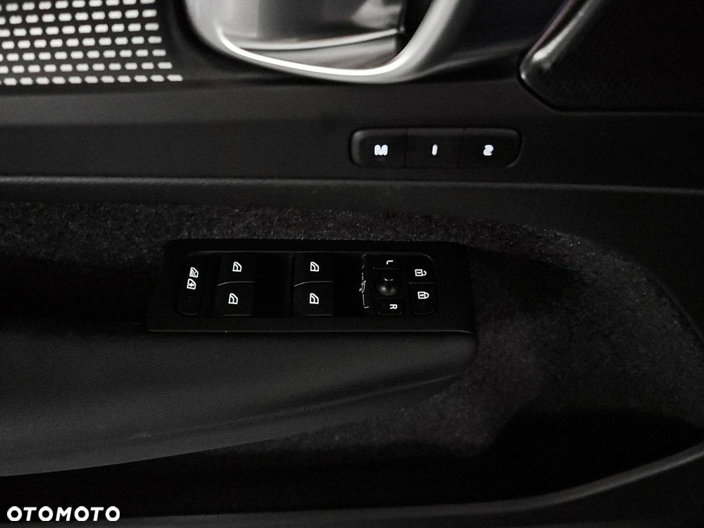 Volvo XC 40 B5 B AWD Ultimate Bright - 19