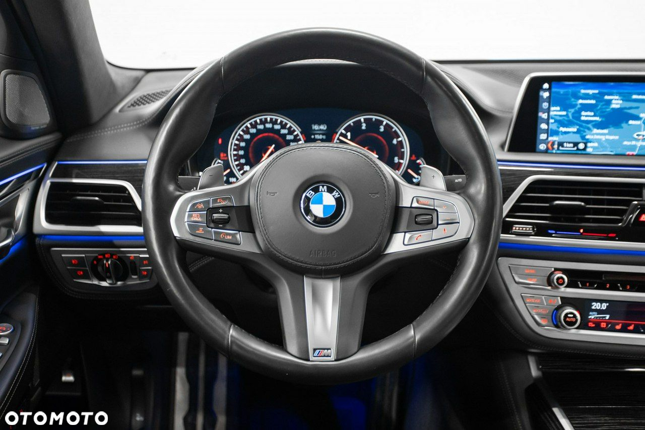 BMW Seria 7 - 26