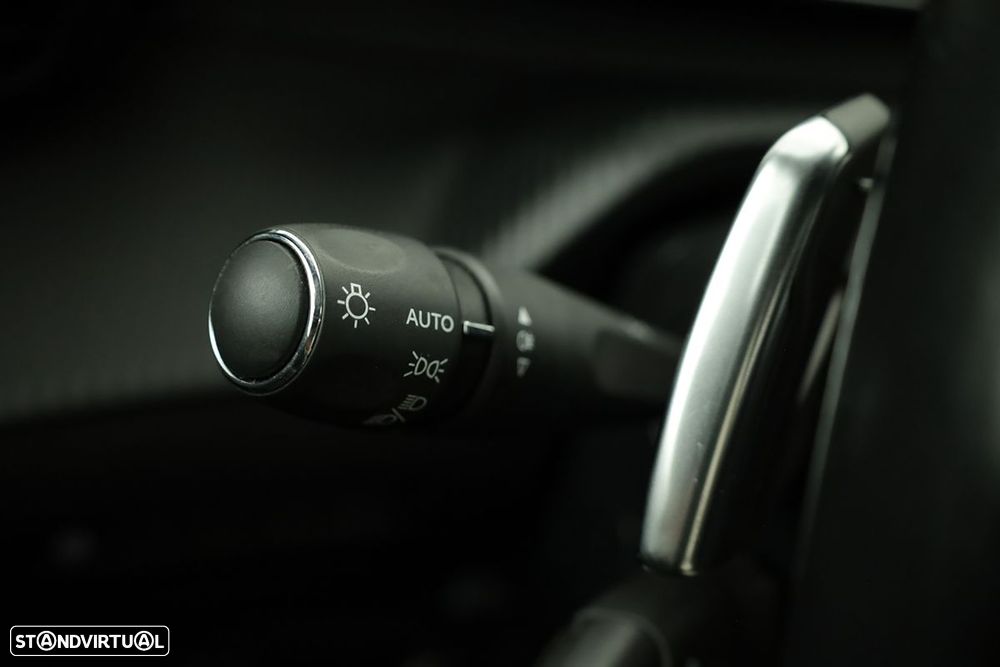 Peugeot 2008 1.2 PureTech GT EAT8 - 18