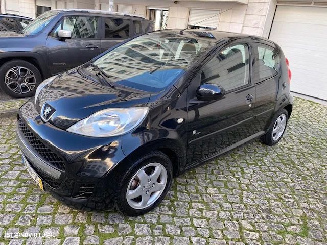 Peugeot 107 1.0 Black&Silver - 1