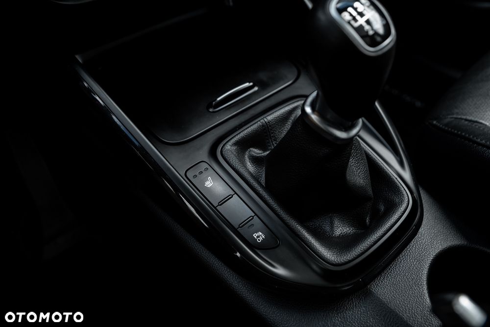 Kia Carens 1.7 CRDi L - 34