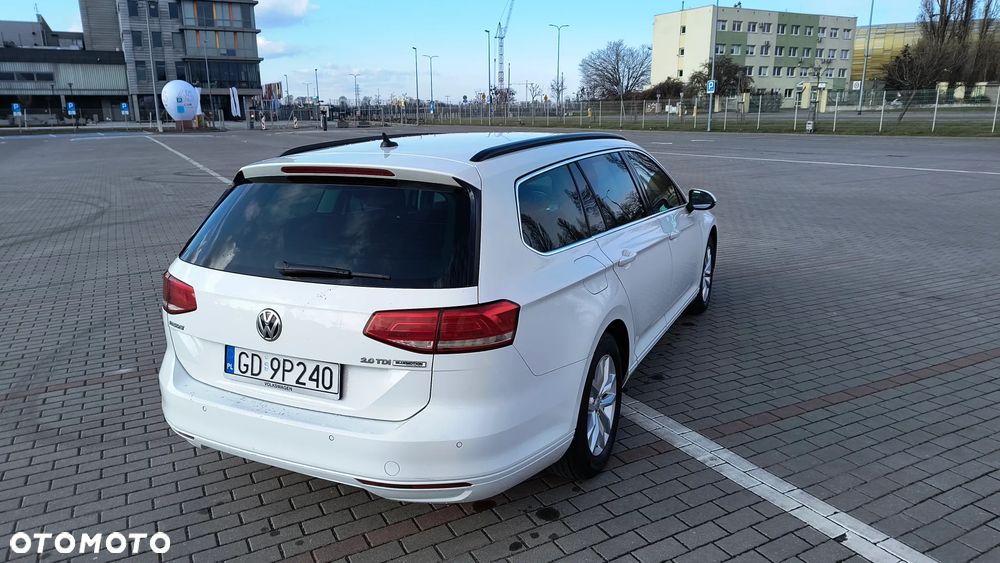 Volkswagen Passat - 5