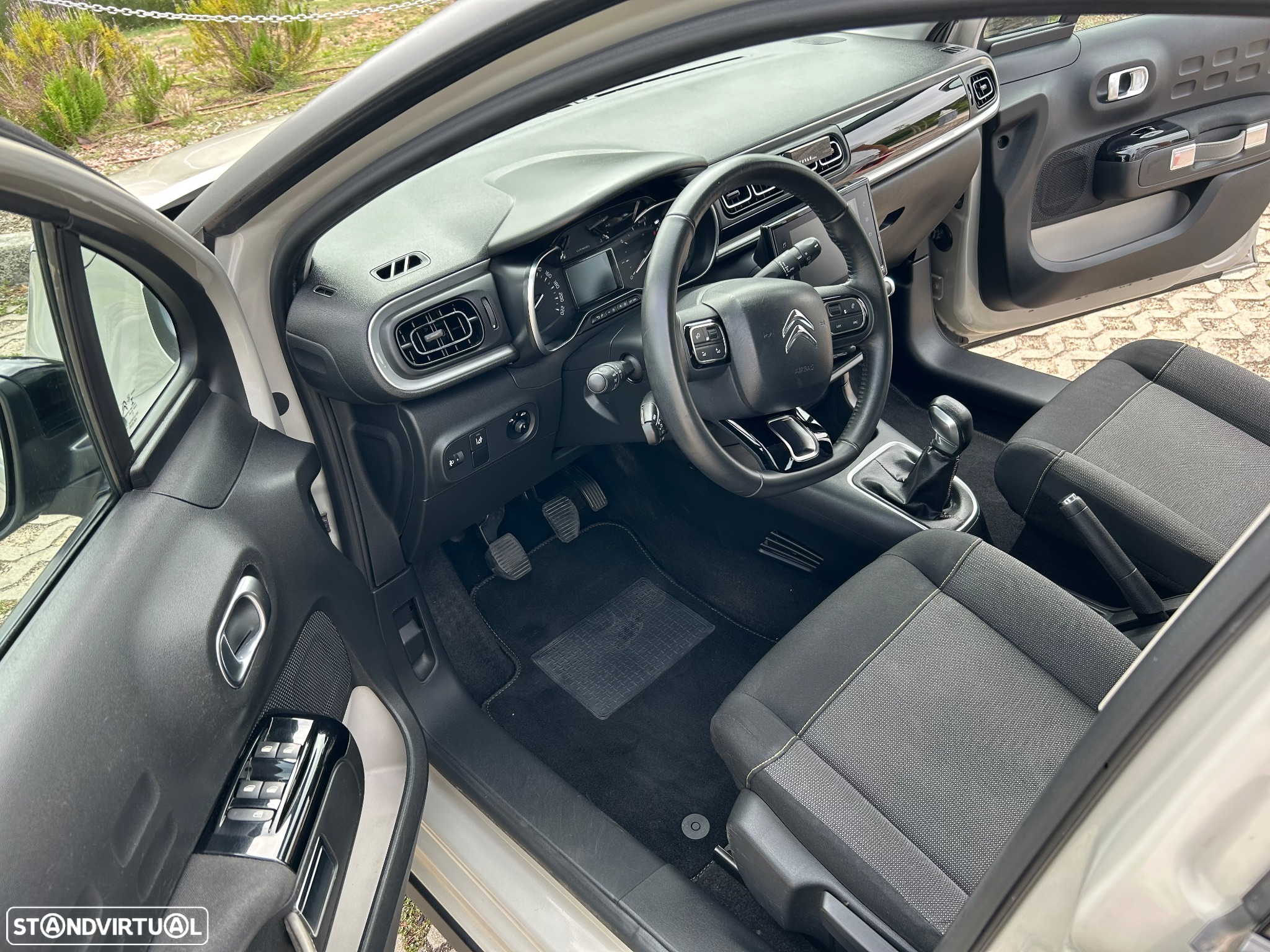 Citroën C3 1.6 BlueHDi Shine - 8