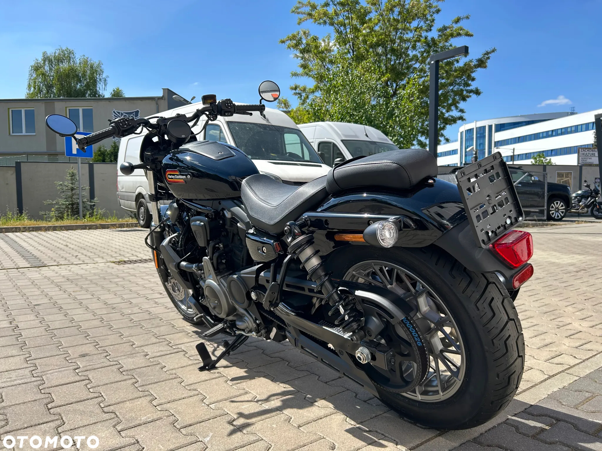 Harley-Davidson Sportster Nightster 975 - 8