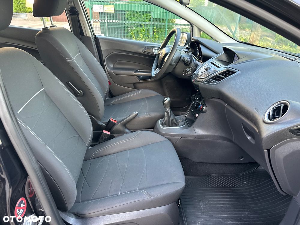 Ford Fiesta - 16