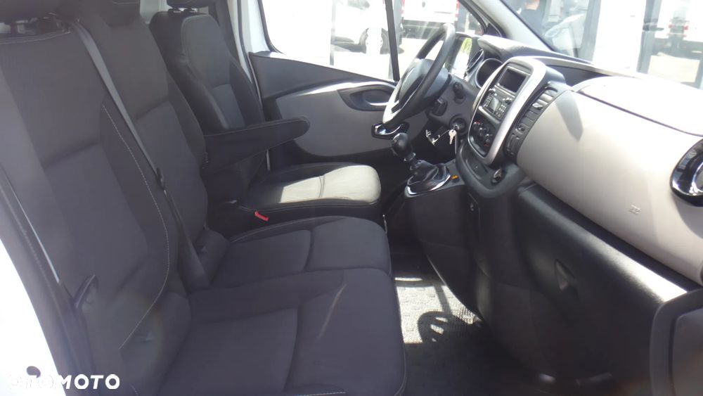 Renault Trafic - 8