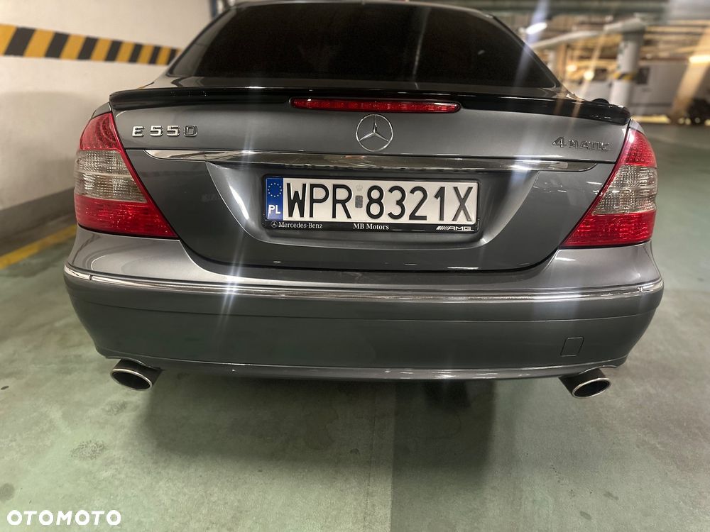 Mercedes-Benz Klasa E - 9