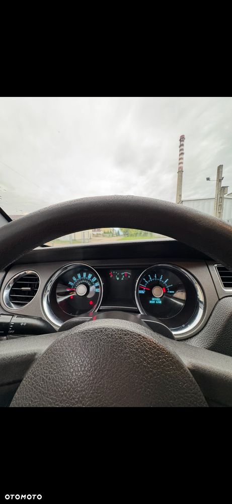 Ford Mustang 3.7 V6 - 8