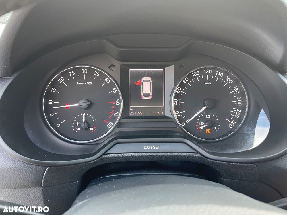 Skoda Octavia - 25