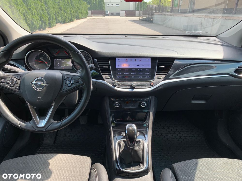 Opel Astra 1.6 CDTI Elite S&S - 10