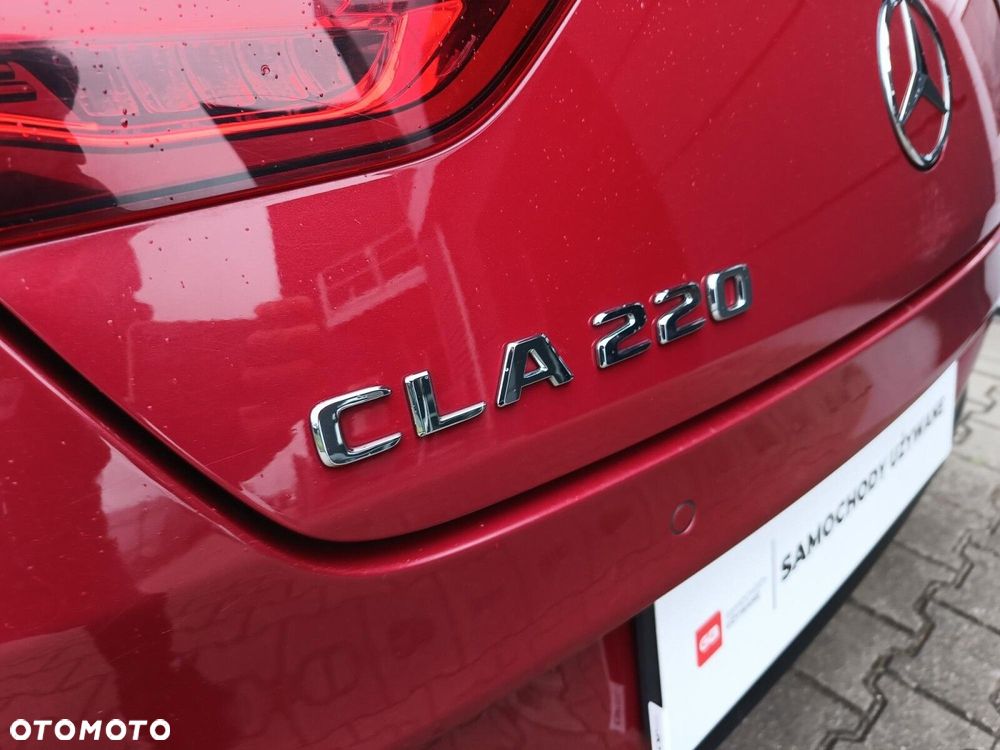Mercedes-Benz CLA 220 4-Matic 7G-DCT - 12
