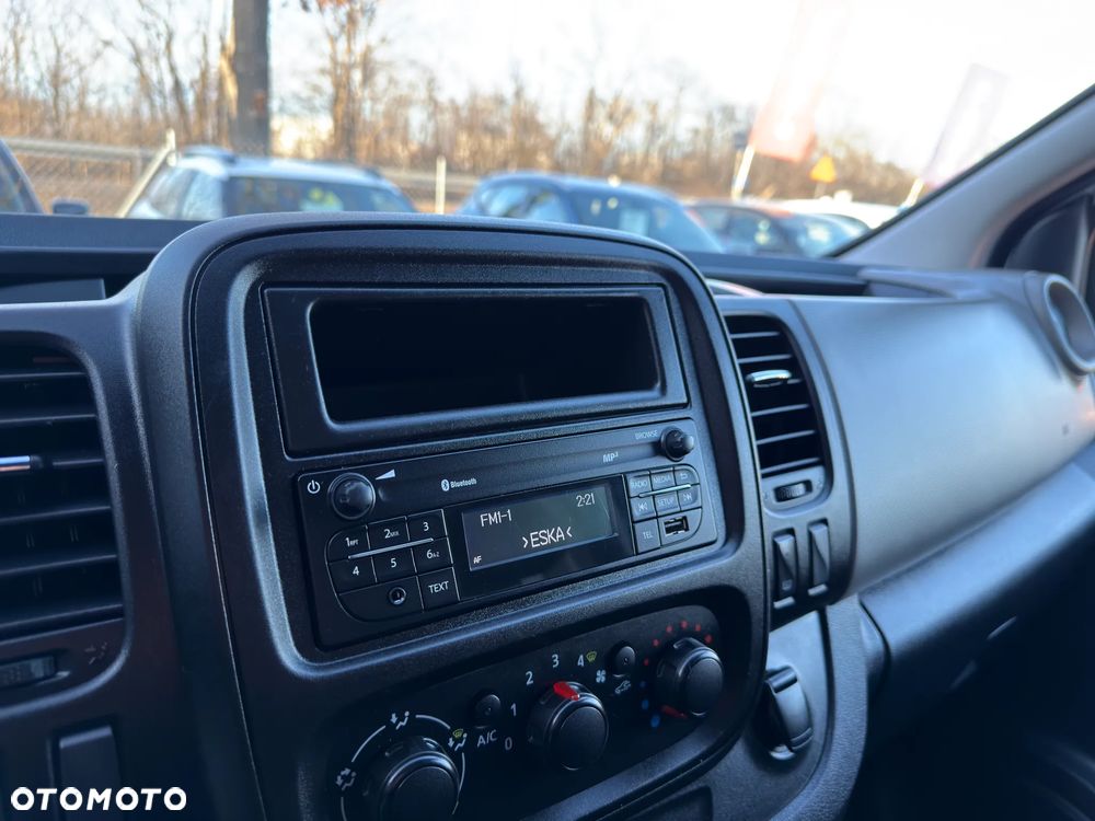 Renault Trafic 1.6 dCi Elektryczne Szyby Gwarancja Klimatyzacja - 20