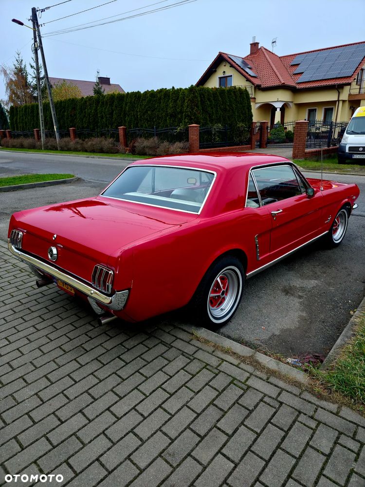 Ford Mustang - 2