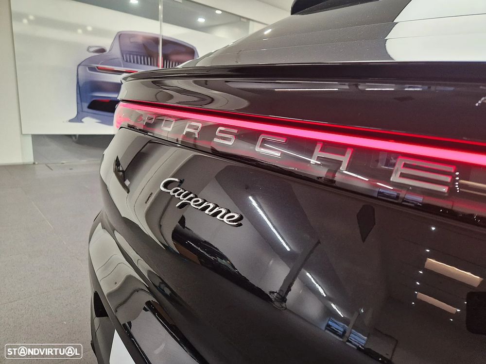 Porsche Cayenne Coupé E-Hybrid - 4