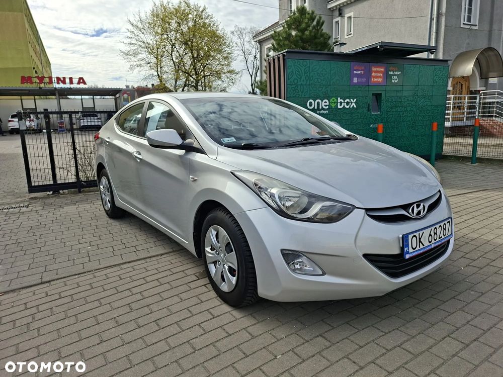 Hyundai Elantra 1.6 Classic + - 9