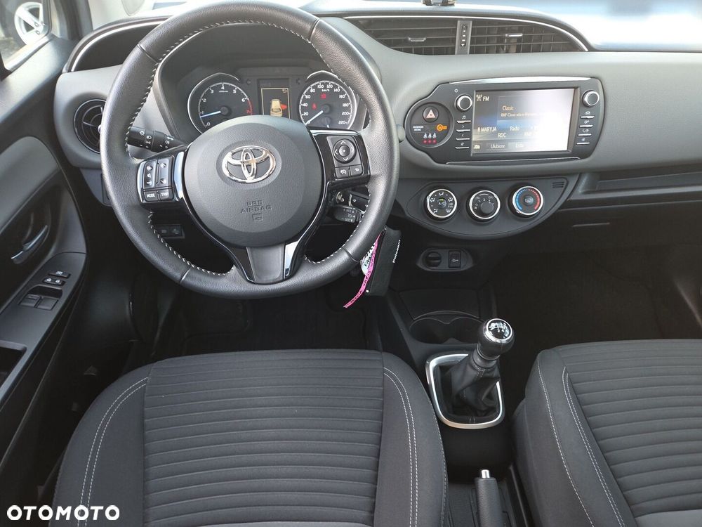 Toyota Yaris - 13