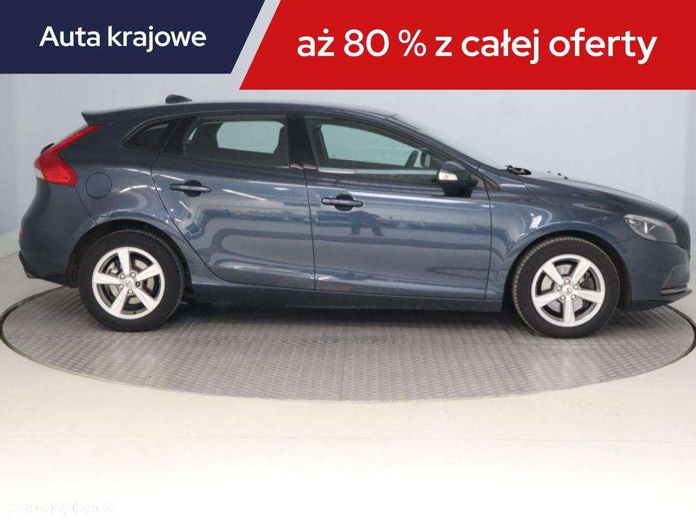 Volvo V40 - 8