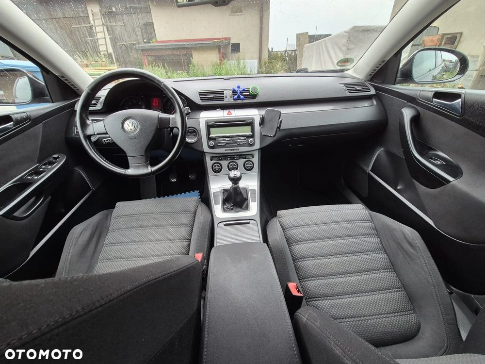 Volkswagen Passat 2.0 FSI Comfortline - 7
