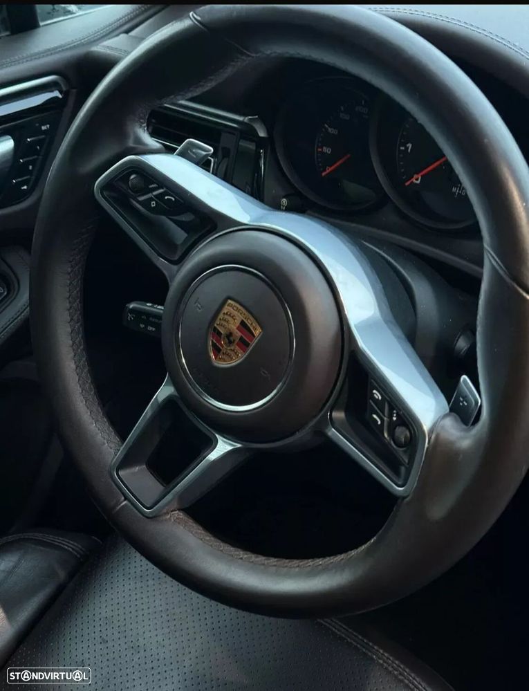 Porsche Macan - 38
