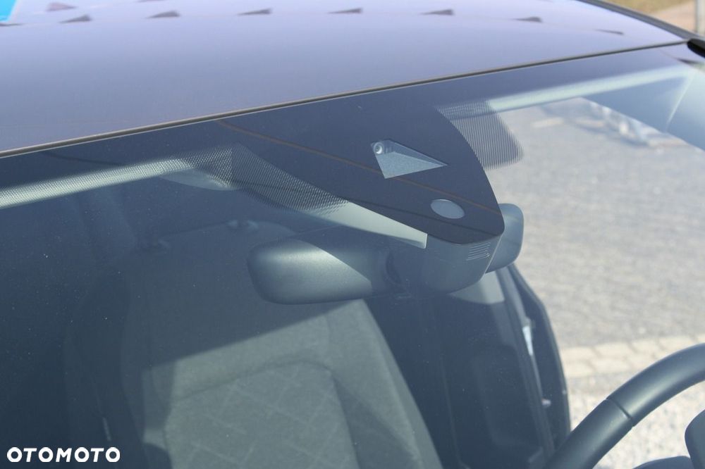 Volkswagen Golf - 27