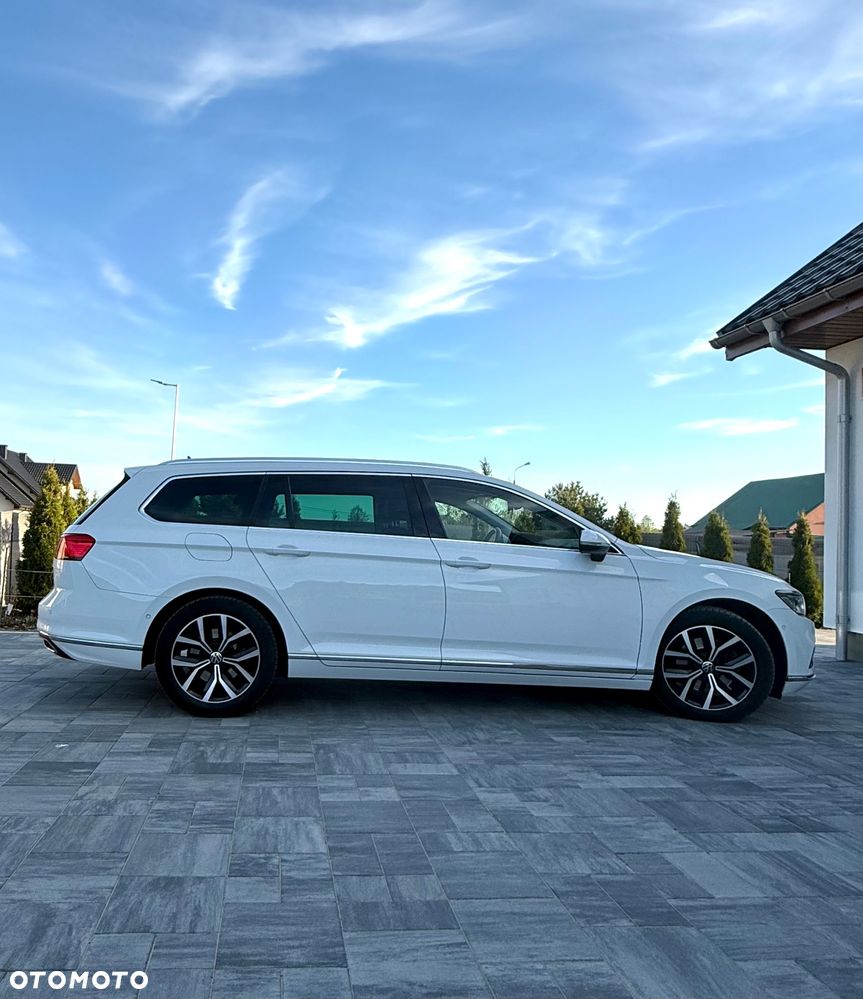 Volkswagen Passat 2.0 TDI SCR DSG Elegance - 1