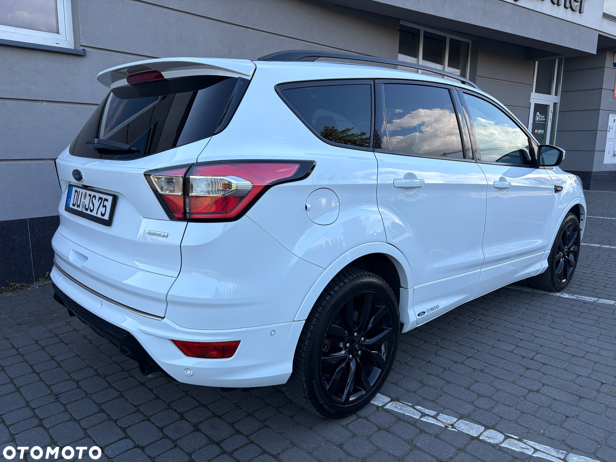 Ford Kuga 1.5 EcoBoost 2x4 ST-Line - 5