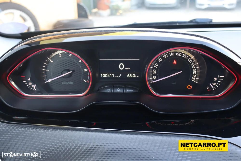 Peugeot 2008 PureTech 130 GT Pack - 8