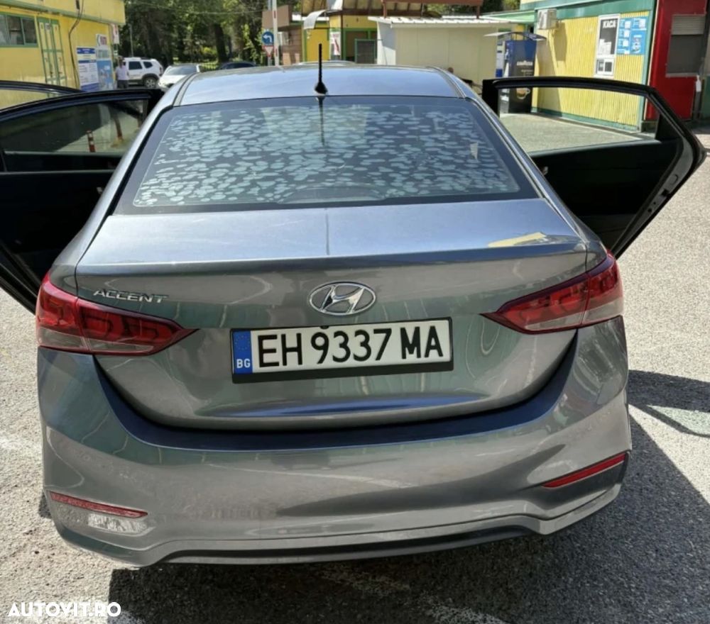Hyundai Accent - 6