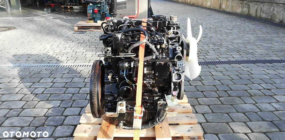 SILNIK Mitsubishi S3L2 S3L 9349 zł netto - 8