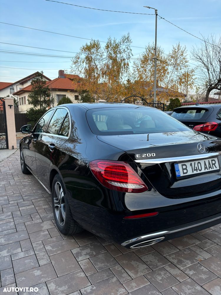 Mercedes-Benz E 200 Aut. - 6
