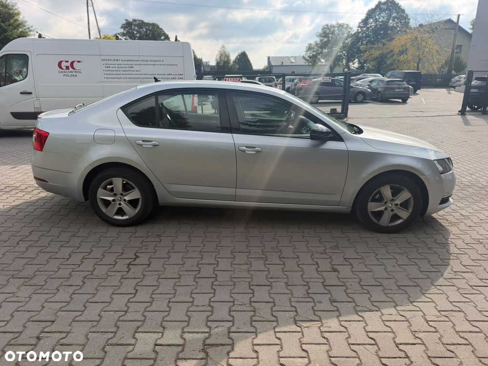 Skoda Octavia 1.5 TSI GPF ACT Ambition - 6