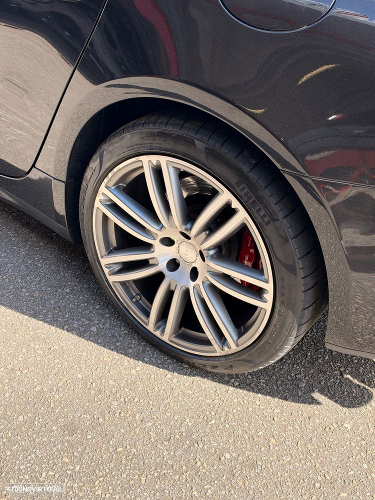 Maserati Quattroporte 3.0 V6 - 6