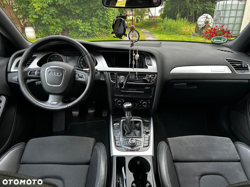 Audi A4 Avant 2.0 TDI Quattro Line - 11