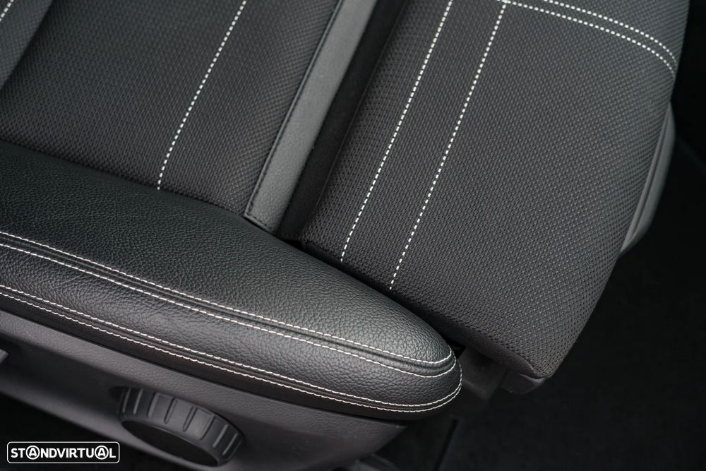 Mercedes-Benz CLA 200 Shooting Brake d Urban - 33