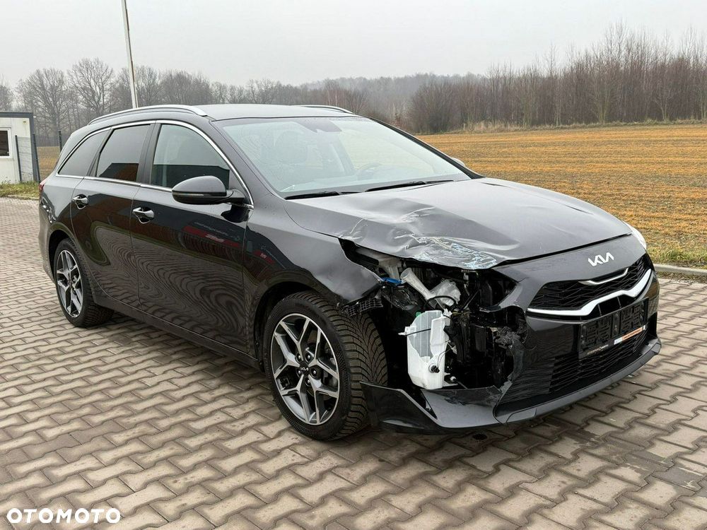Kia Ceed 1.5 T-GDI Business Line Plus - 6