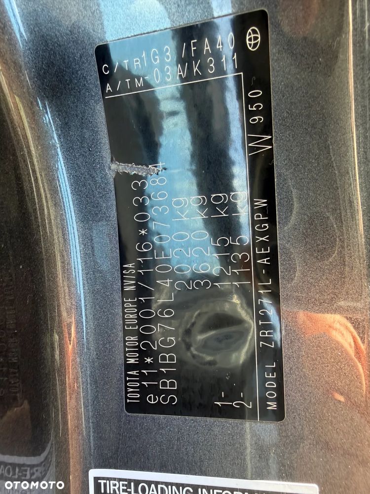 Toyota Avensis 1.8 Sol NAVI MS - 37