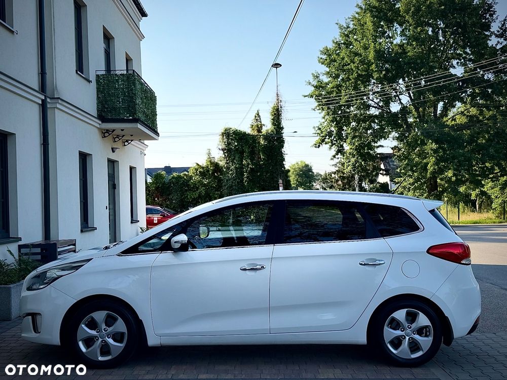 Kia Carens 1.6 GDI L - 21
