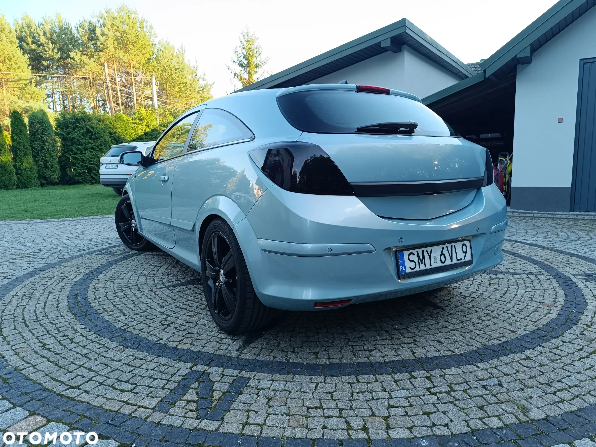 Opel Astra III GTC 1.4 Cosmo - 9