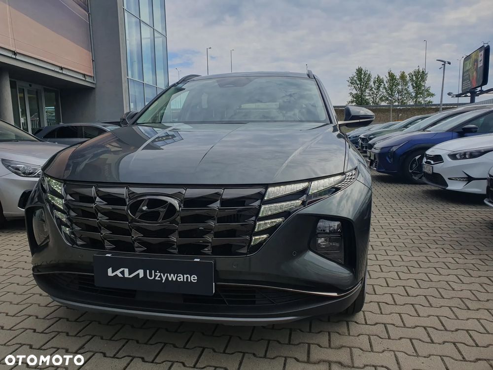 Hyundai Tucson 1.6 T-GDi HEV Executive 2WD - 11