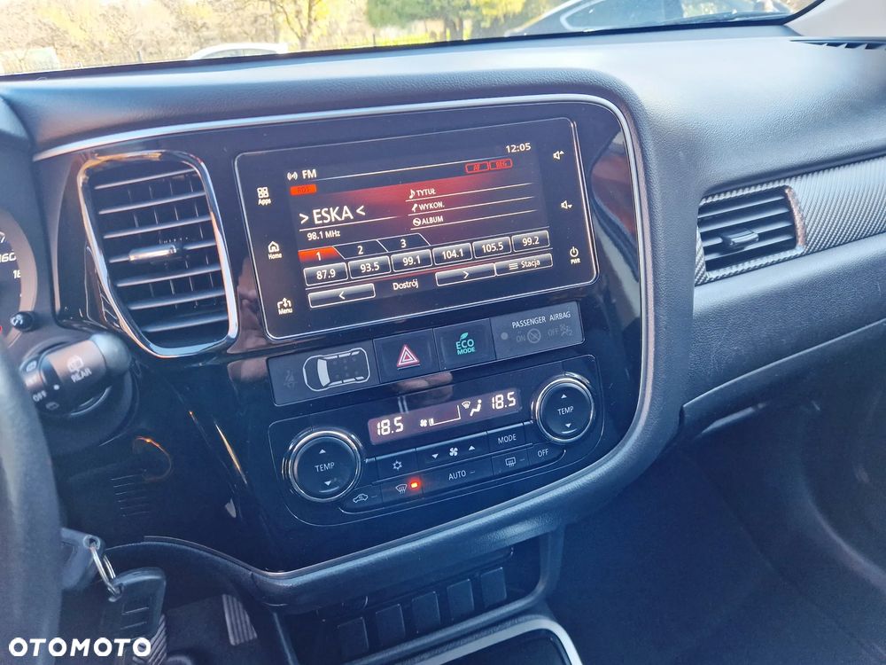 Mitsubishi Outlander - 17