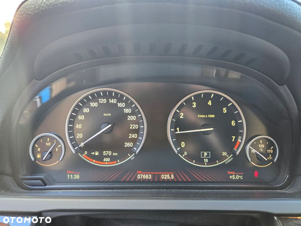 BMW Seria 7 740i - 15