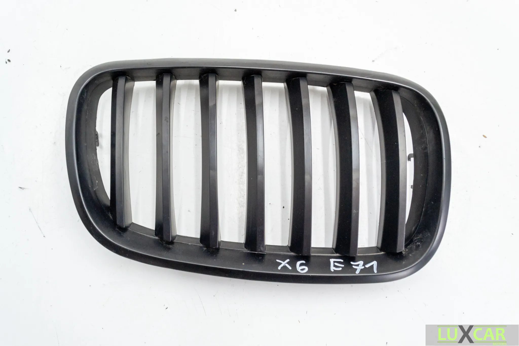 BMW X6 E71 NERKA GRILL ATRAPA PRAWA CZARNA GORLICE - 1