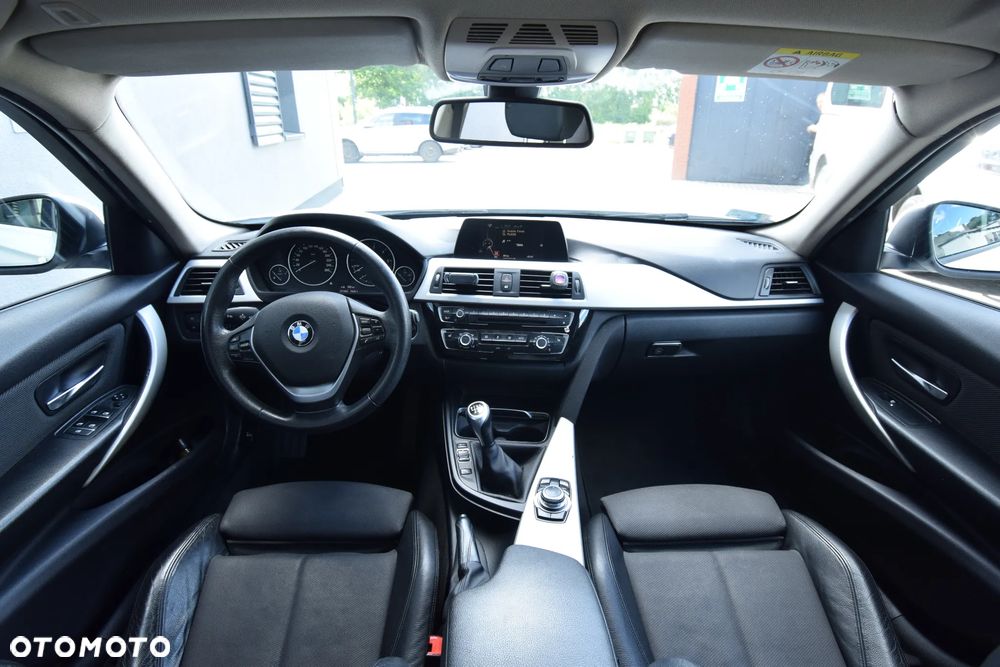 BMW Seria 3 318d - 21